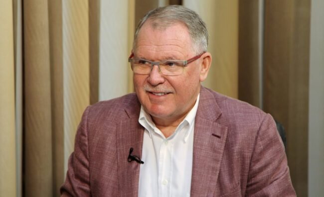  Александр Романович