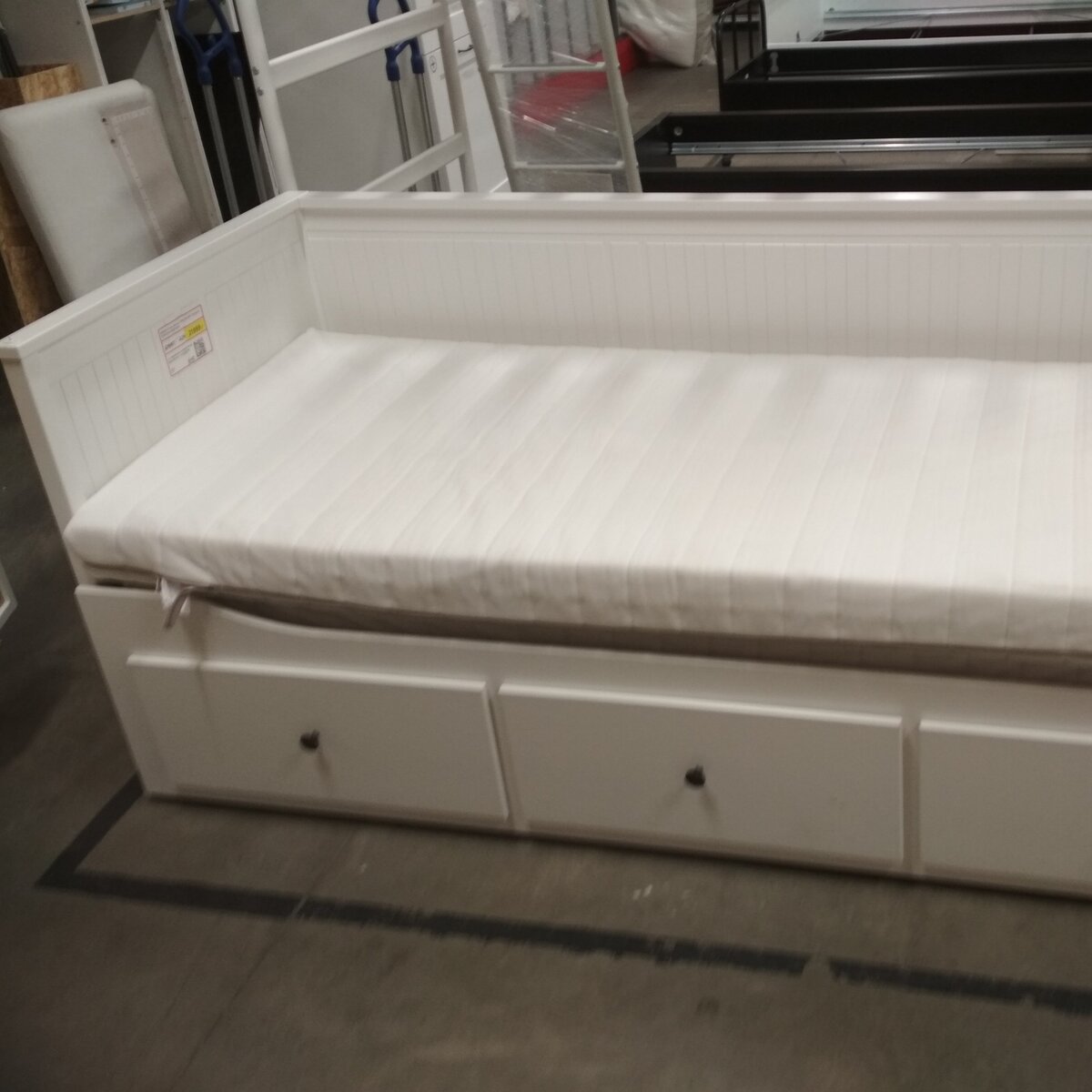 Hemnes ХЕМНЭС кушетка с 2 матрасами