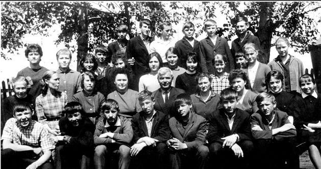 Повхистнево, 49 школа. 1966 год. Фото А.С. Благороднова