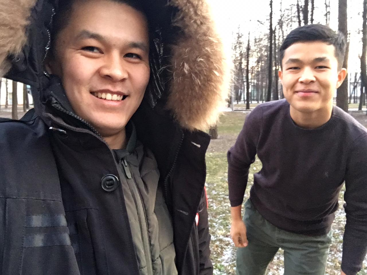 Фотография двух киргизов, некогда приехавших покорять Россию.
