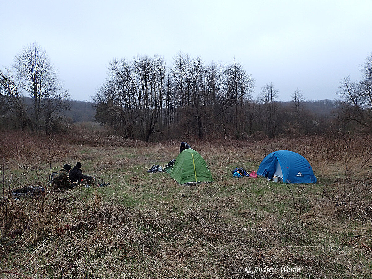 Наш недолгий лагерь утром первого дня похода