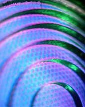 В настоящее время учеными делаются активные попытки использовать влияние цвета на психофизиологию человека в коммерческих и бытовых целях. При этом, как уже отмечалось, каждый человек воспринимает цвет по-своему. Поэтому декораторы и дизайнеры, конструируя интерьер помещений, всегда должны учитывать социально-демографические особенности — пол, возраст, профессию и т.д. Однако имеются и некоторые общие характеристики воздействия цветов на человека. Преобладание какого-либо цвета (или сочетания цветов)  в оформлении помещения создает определенную эмоционально-деловую среду. Немногие  бизнесмены знают, что цветовая гамма интерьера воздействует на подсознание человека. Причем не только на работоспособность сотрудников, но и на результаты деловых переговоров.