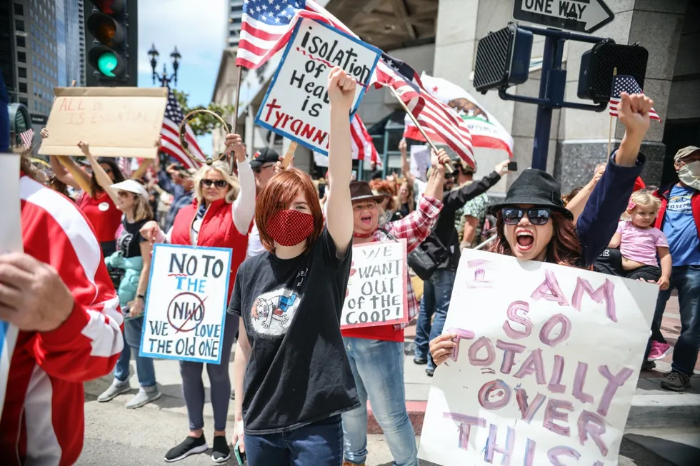 Митинг против Америки. Протесты против карантина. Протесты против США. Акции против США. Митинги в америке