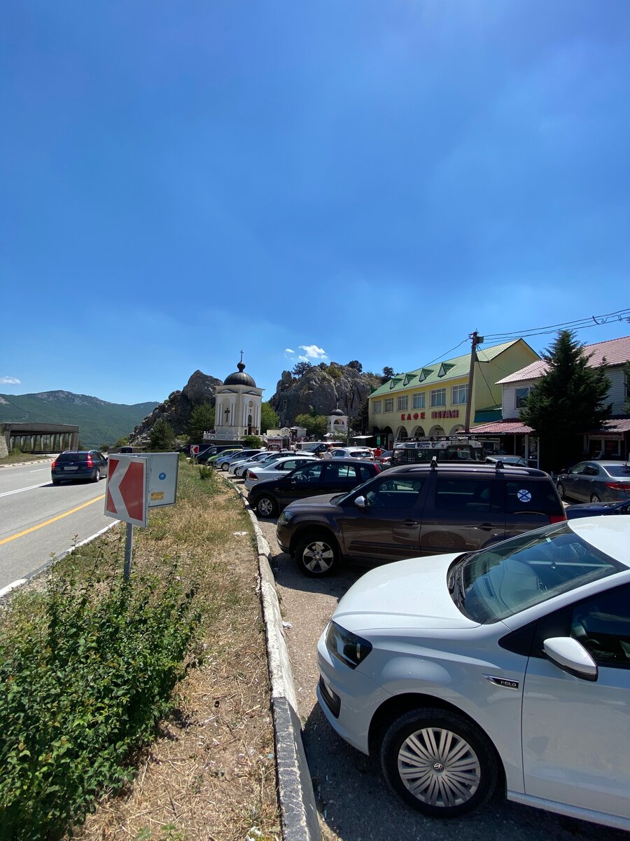 Парковка у Бухты Ласпи