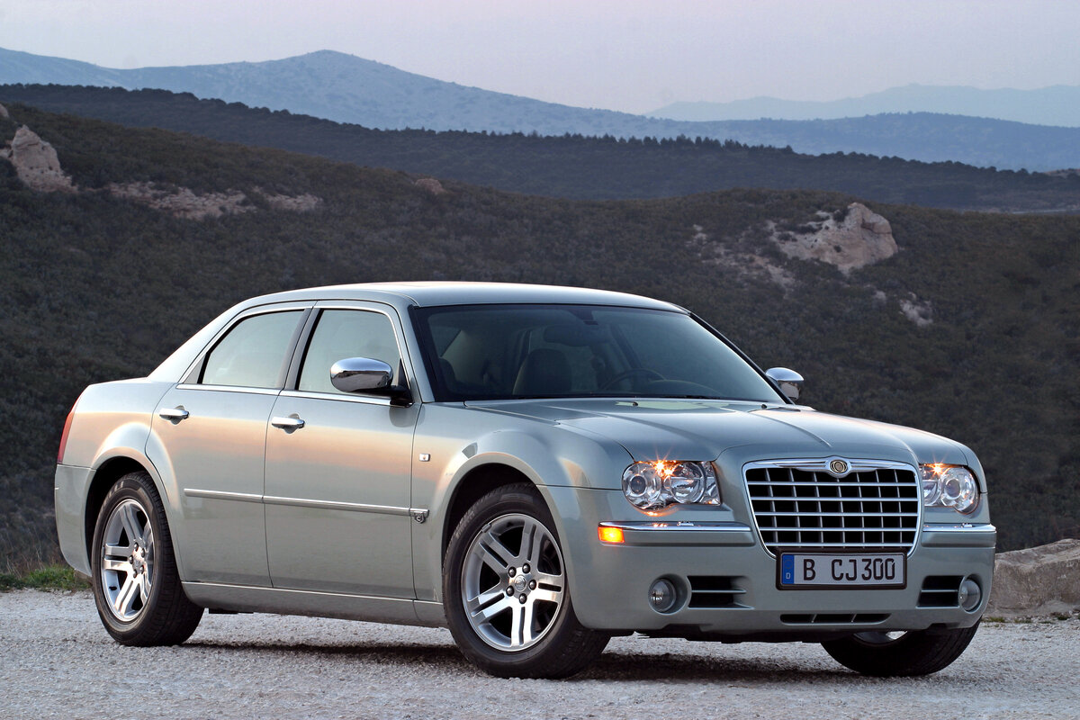 Chrysler 300C. Источник иллюстрации - Яндекс.Картинки