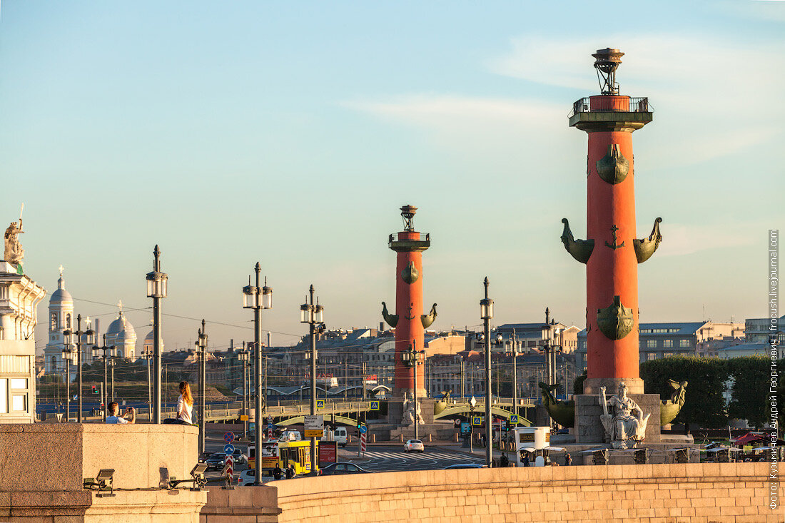 Ростральные колонны 