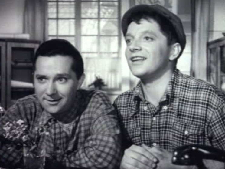 Алексей Кожевников и Юрий Белов в фильме «Неподдающиеся»