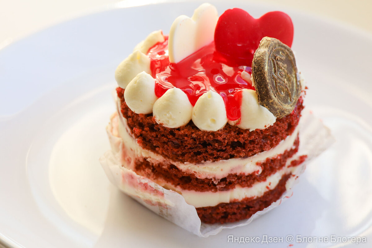 Мирабель пирожное