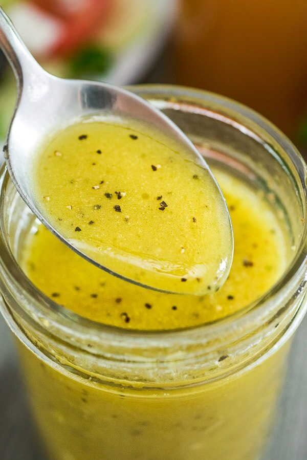 Ароматная заправка для ваших салатов. И постных тоже!  Фото: cooktoria.com