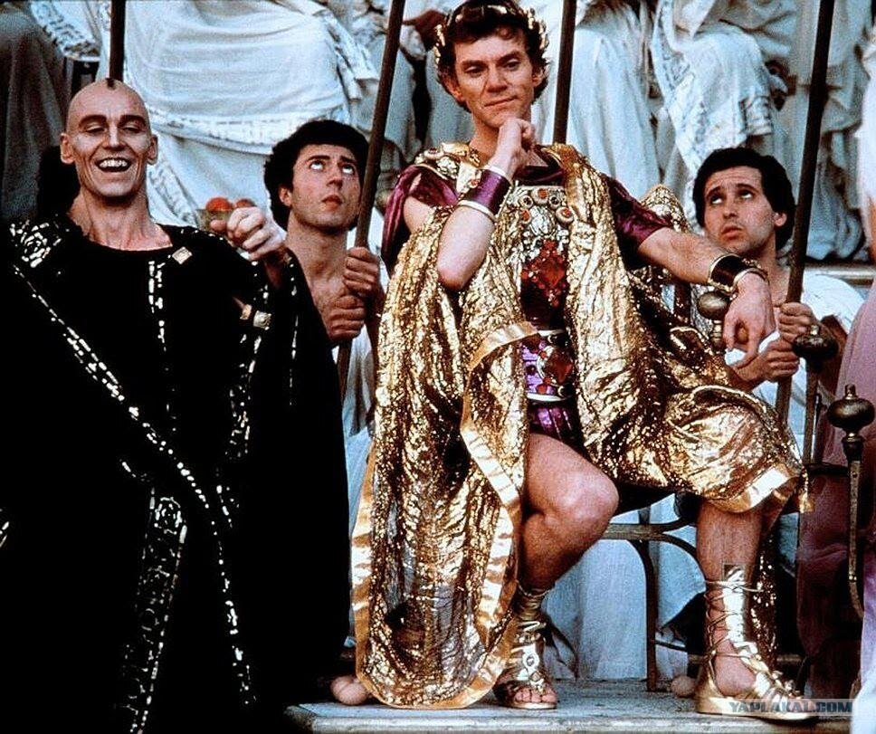 Кадр из фильма Тинто Брасса «Калигула», 1979 г.