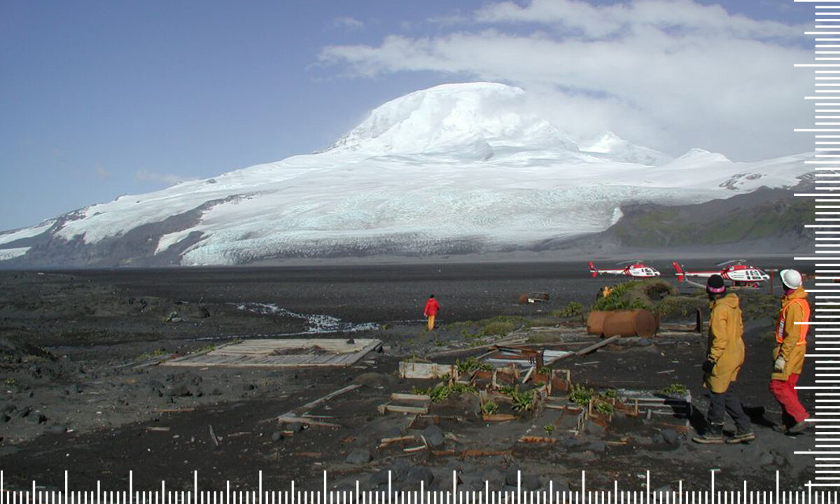 Листайте. В галерее 3 фотографии