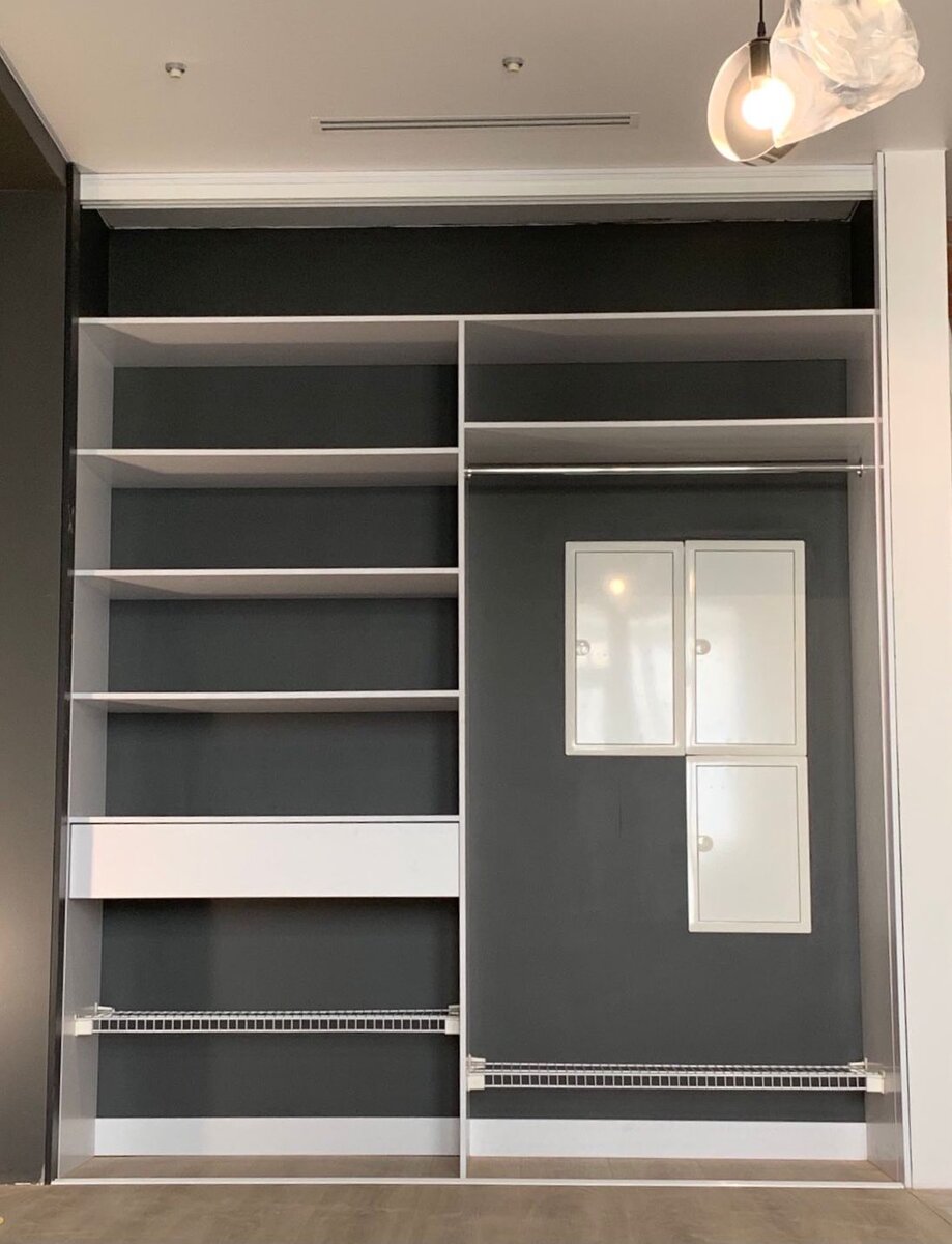 О таком вместительном шкафе я мечтала, но даже в него всё не уместилось 🙈 теперь жду когда дойдут руки и деньги до кладовой, буду её облагораживать