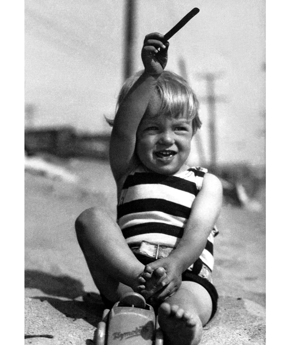 2-летняя Норма Джин Бейкер, 1928 год 