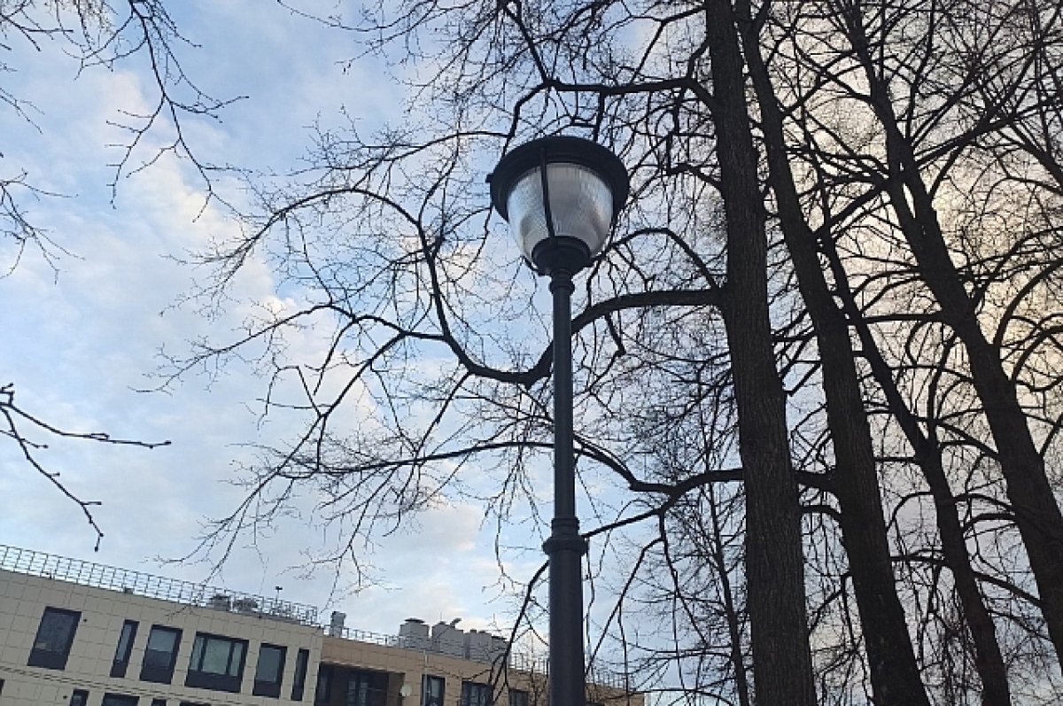    Новые фонари загорелись на Левашовском бульваре в Петрозаводске