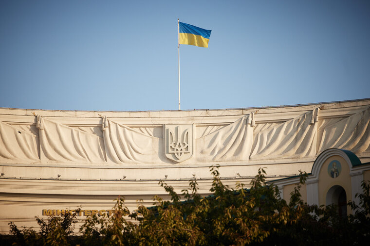    Подоляк рассказал, почему Украина не ведет переговоры