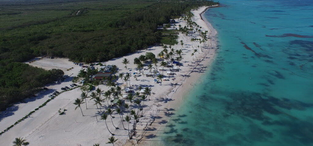 Полёт над пляжем Juanillo Beach