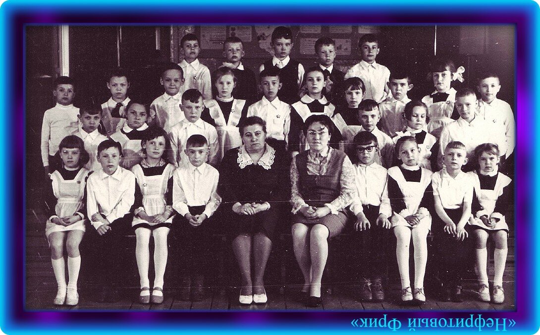 Фото из архива автора. Май 1974 г. Угадайте, где я? Подсказка: самый мелкий и лопоухий.