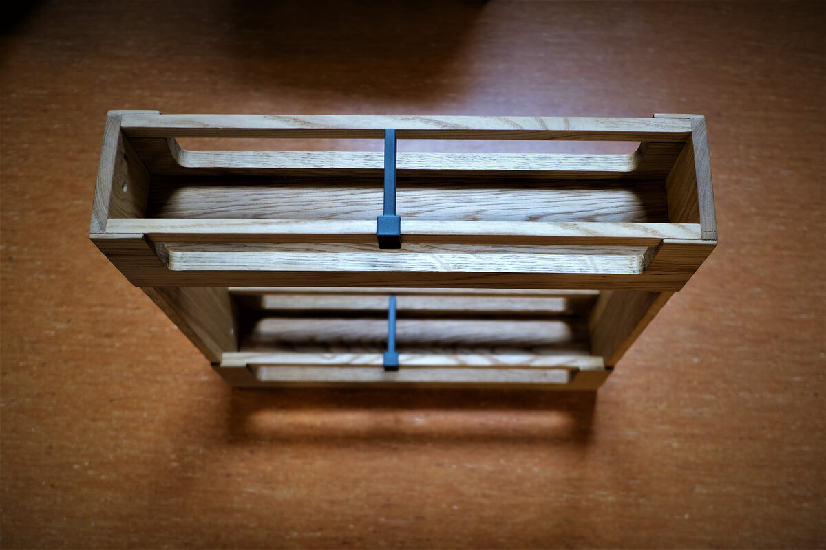 Бутылочница двухуровневая из массива дуба с рейлингом в шкаф 150 мм, серия TETRIS от ONLY-WOOD