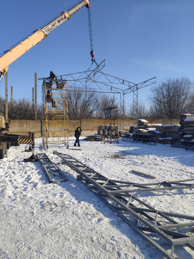 Сборка металлических элементов-1 день. Палатка для ремонта военной техники.