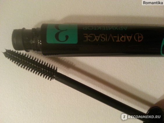 Красивое оформление и очень удобная щеточка