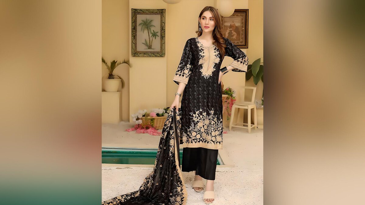    Фото: abbasclothhouse.pk