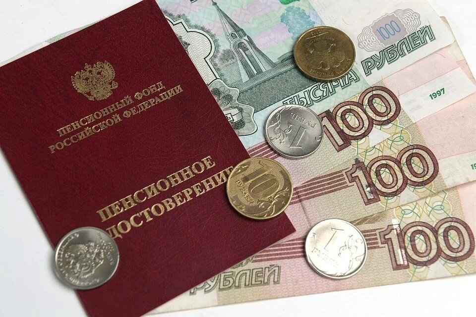     Россиянам рассказали, как изменится их пенсия после переезда в другой регион Виктор ГУСЕЙНОВ
