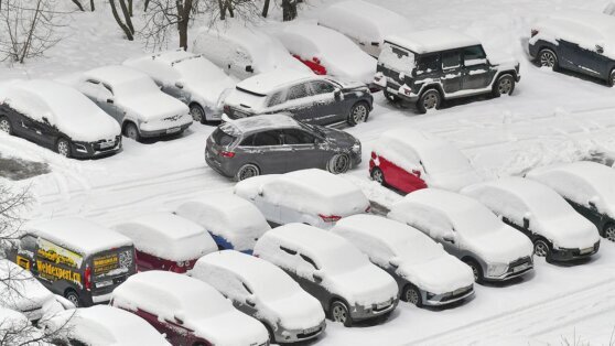    Жителей Москвы просят отложить поездки на автомобилях из-за снегопада Екатерина Щербакова