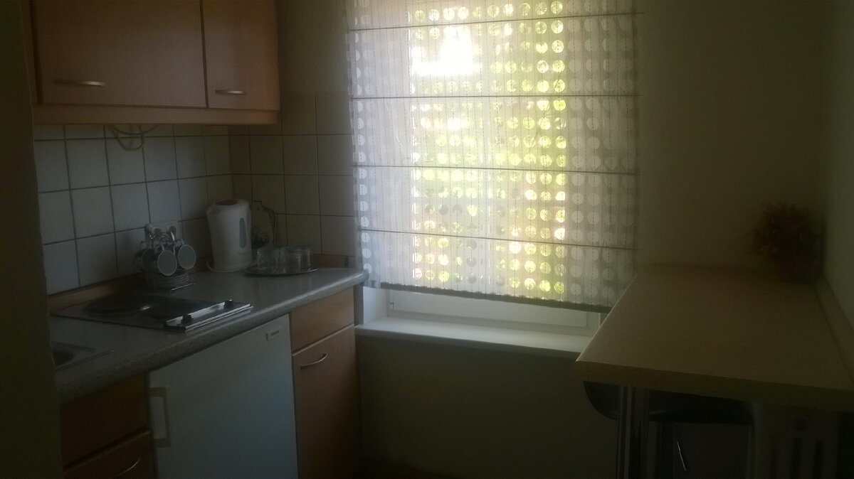 Фото автора. Кухня в моем номере отеля Эрлангенский дом во Владимире.Листайте вправо