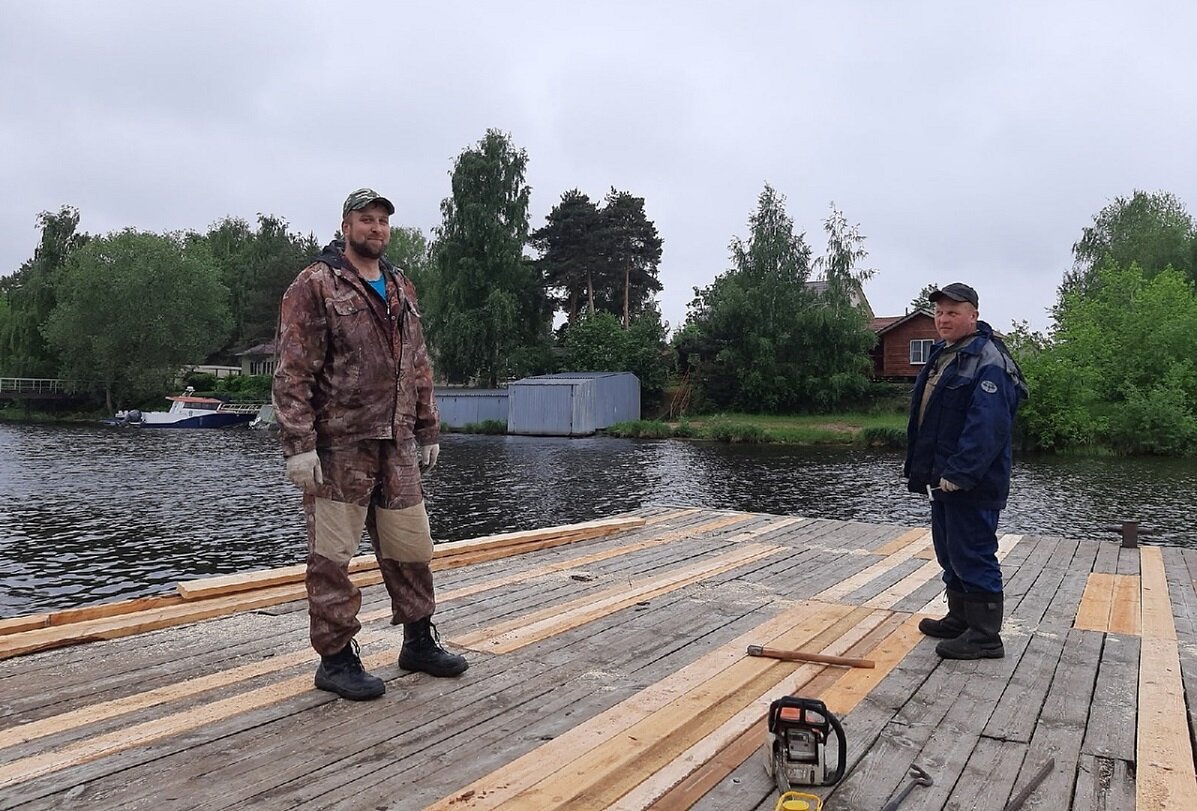    В Сокольском жители сами отремонтировали старый причал Оксана Снегирева