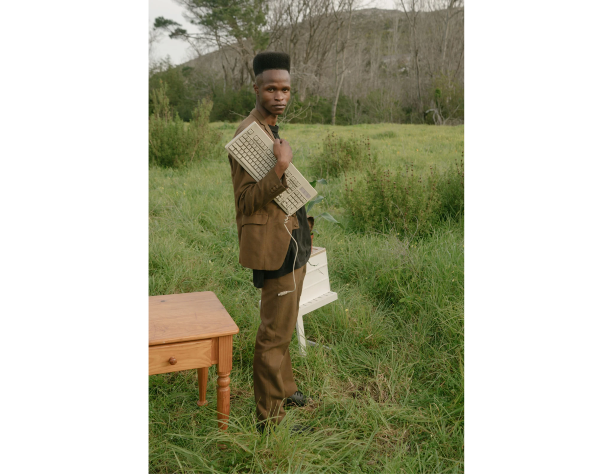 Когда направили в центр написания резюме, а сами учат прикреплять файлы в емайл.