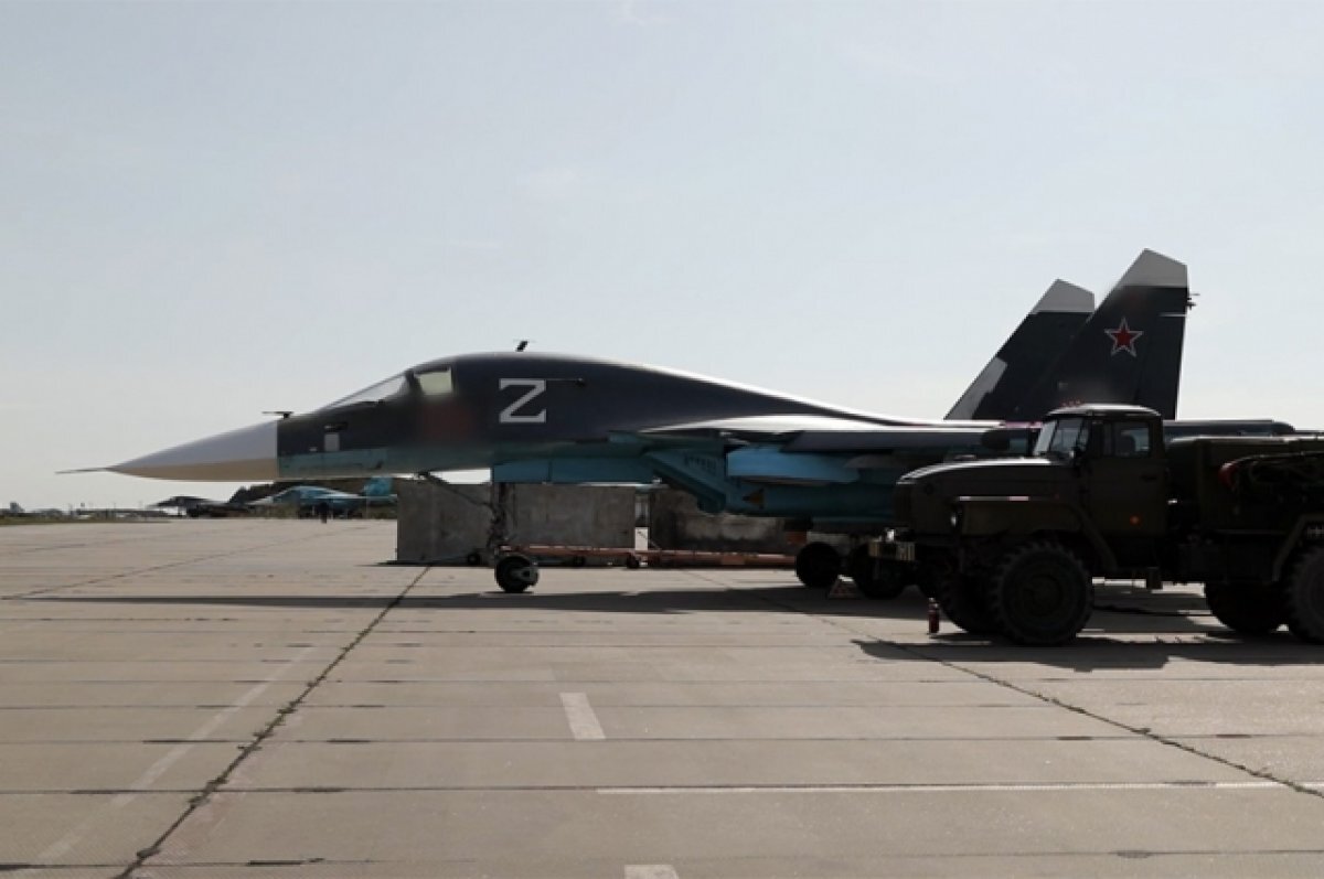    Российские Су-34 уничтожили три пункта ВСУ на краснолиманском направлении