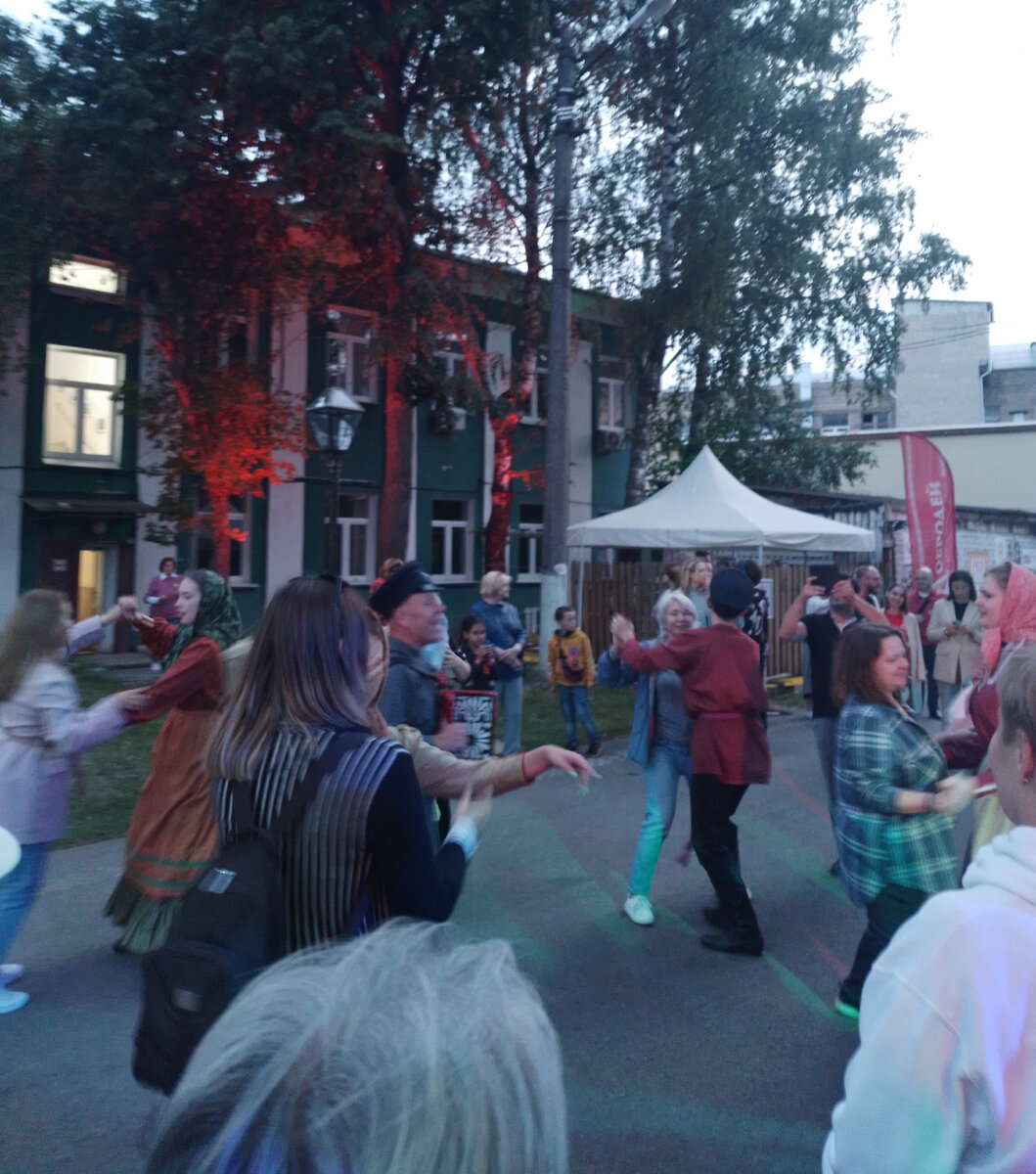 В Туле много мест, которые  можно посетить в выходные и неплохо отдохнуть.                Казанская набережная, музеи, парки...-43