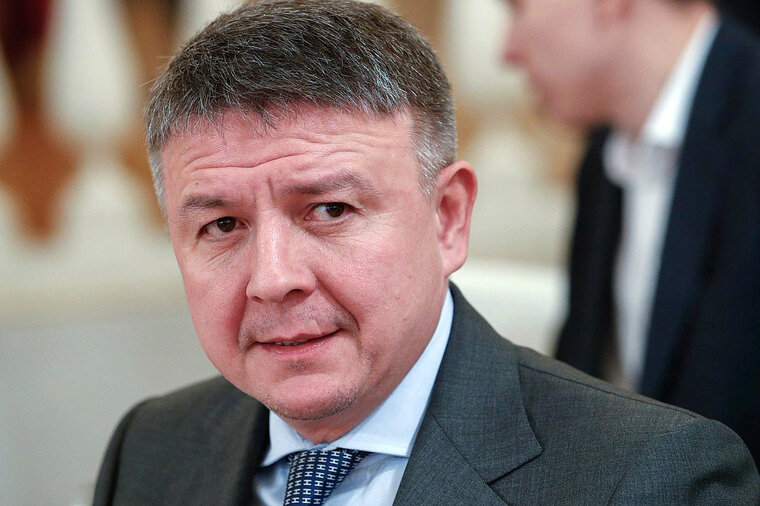    Для того, чтобы насолить России готовы менять спортивные правила, сказал Амир Хамитов