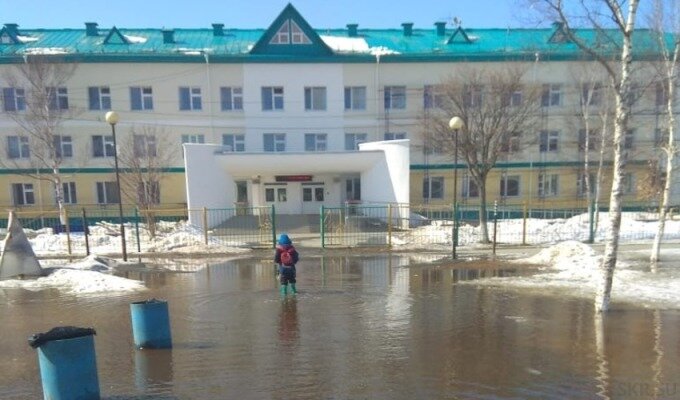 Вход в школу до принятия мер