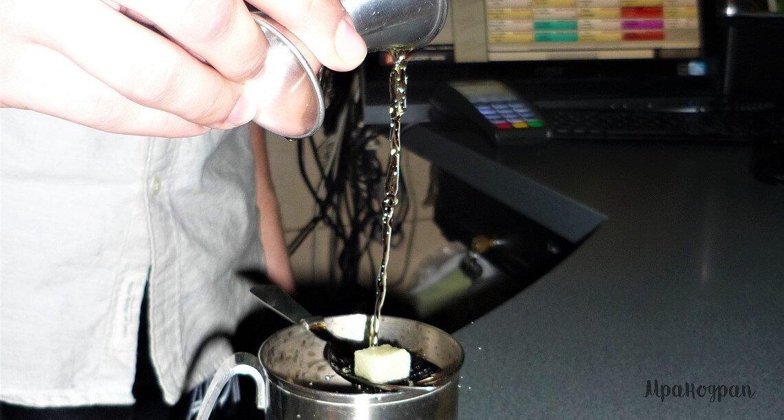 Процесс приготовления требует аккуратности.