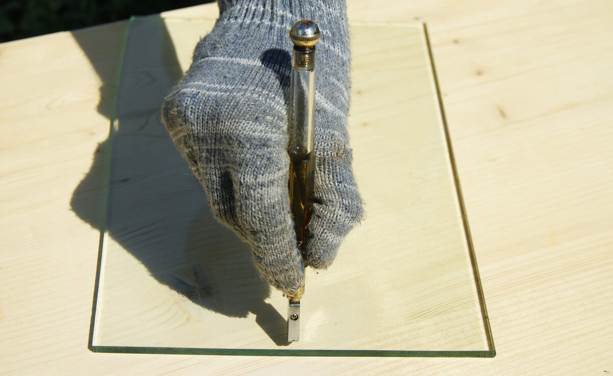 Как резать стекло?