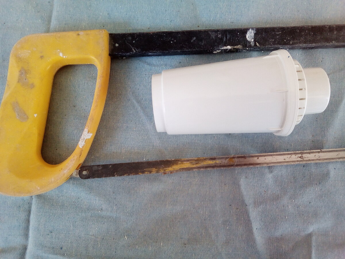 Будем распиливать ножовкой по металлу