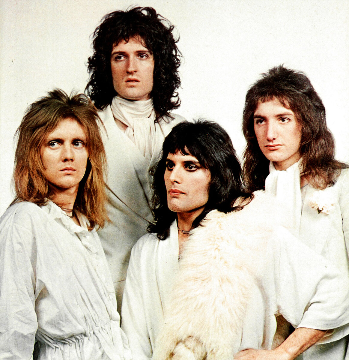 Куин музыка. Группа Квин 1970. Группа Queen 70s. Группа Квин в молодости. Группа Queen 1975.