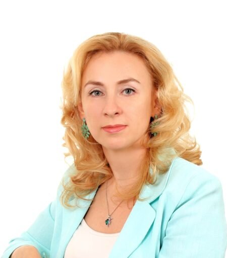 Ольга Заводилова. Психотерапевт, расстановщик, бизнес-тренер, коуч-консультант