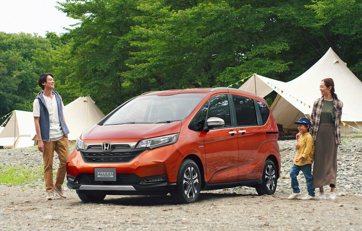 Вопрос на засыпку, к бордюру подъедет?