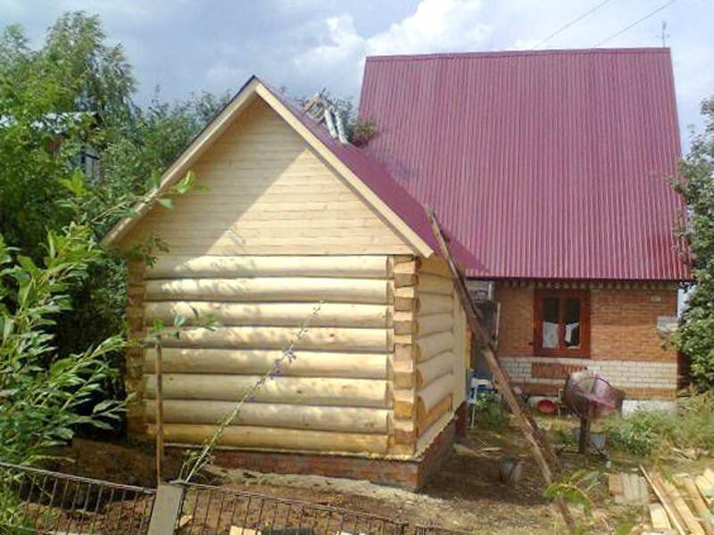 Сруб каждый выбирает сам – в зависимости от критериев: