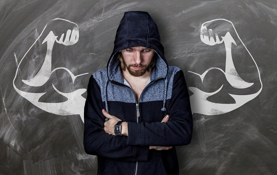 https://cdn.pixabay.com/photo/2017/02/04/12/25/man-2037255_960_720.jpg