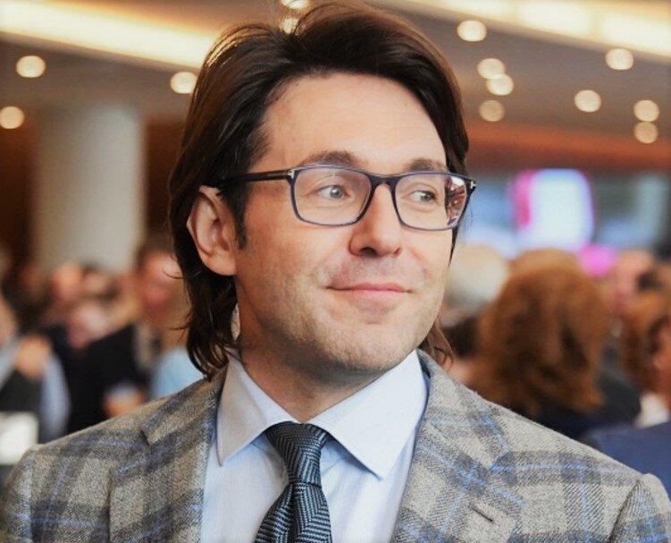 Малахов, Пусть говорят, интересные ситуации, Русские знаменитости