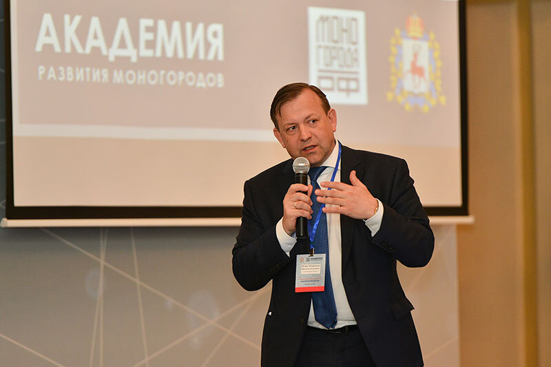  По словам министра, в сравнении с первой половиной 2018 года объем привлеченных инвестиций увеличился на 12%. При этом в регионе появилось две тысячи новых рабочих мест.