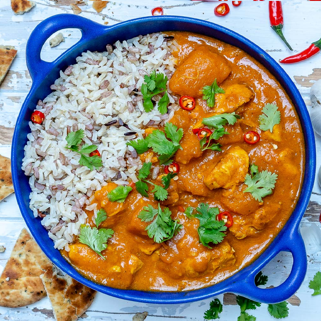 Куриный гуляш с тыквой и карри