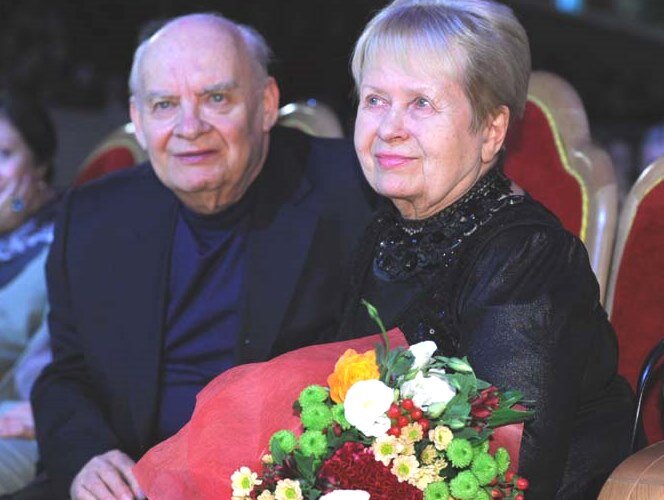 Алксандра Пахмутова и Николай Добронравов. Фото с сайта htpps:// www.culture.ru/