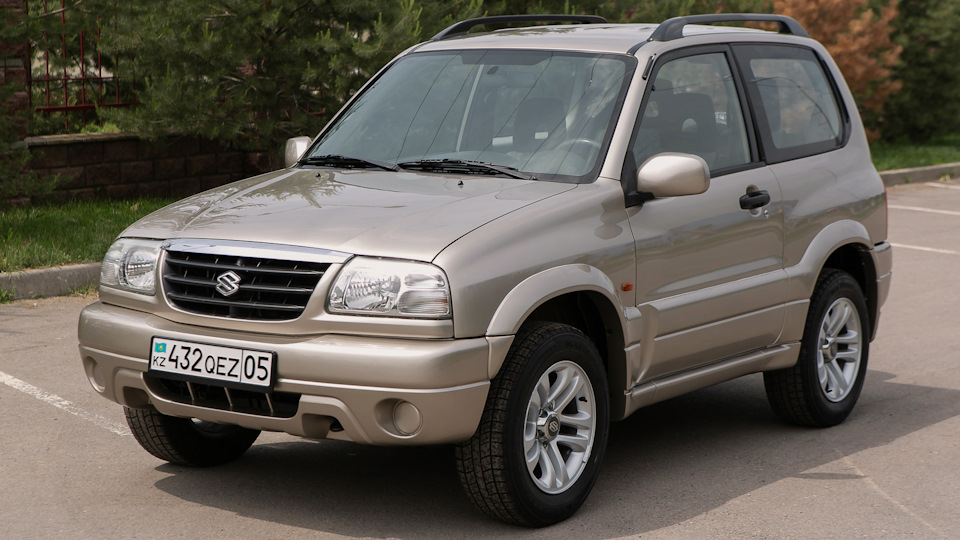 Suzuki grand vitara 2000 года фото