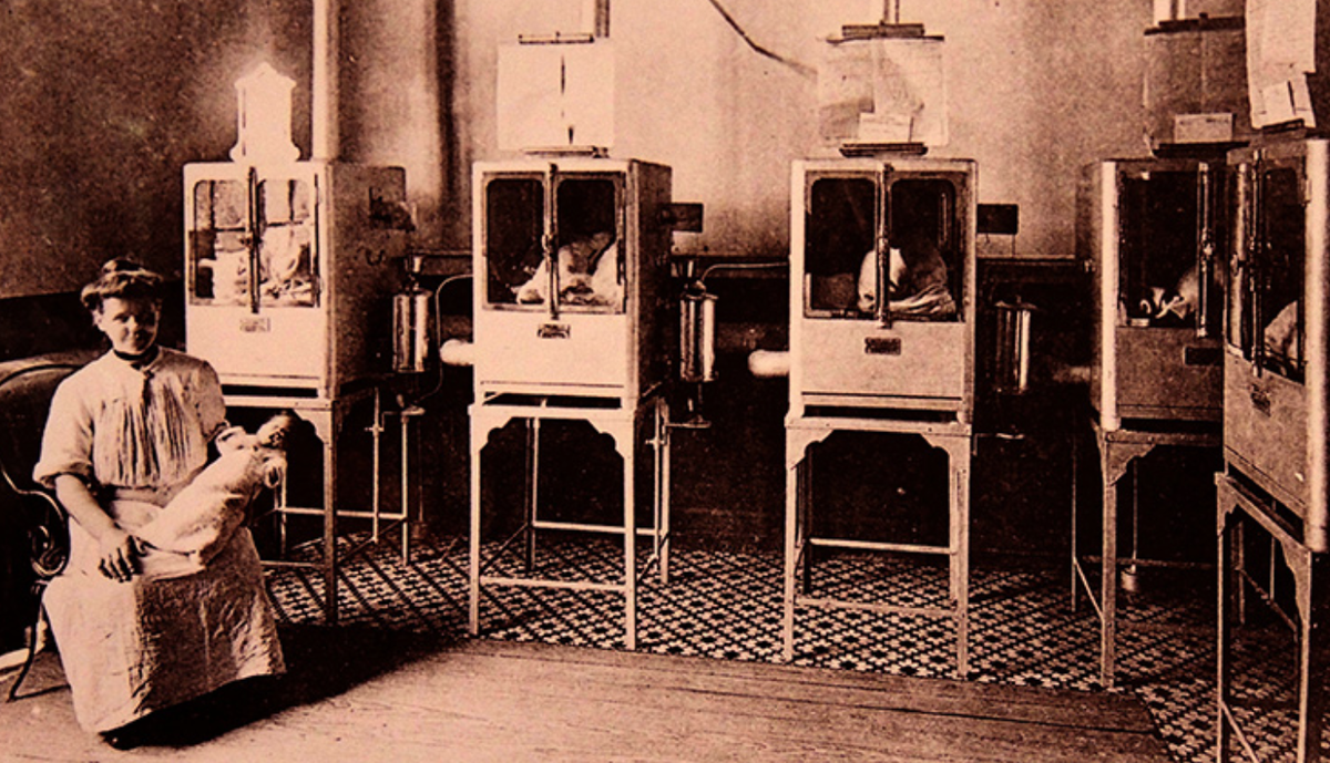 Первые прототип родильного дома 1900 год. Источник: женский журнал COSMOPOLITAN