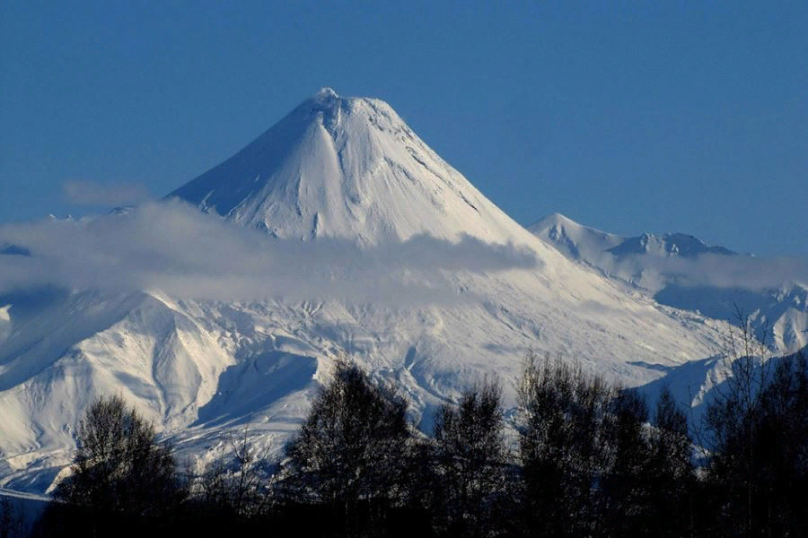 Самая большая гора на камчатке
