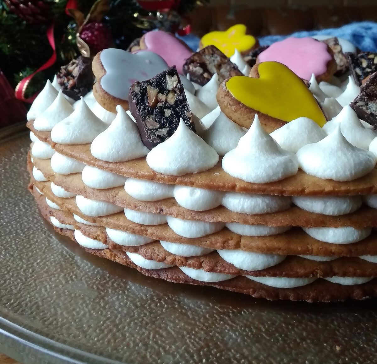 Торт с медовыми коржами и кремом